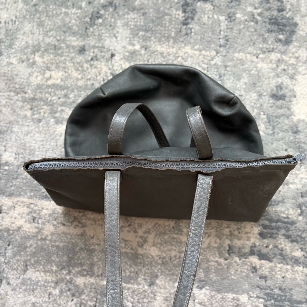 Rare Baggu Distressed Raw Milled Leather Tote, Slate Grey - Picture 7 of 13